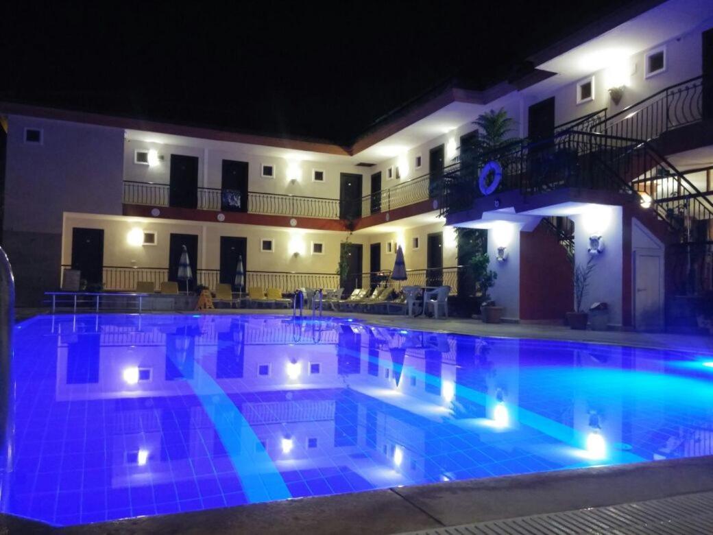 Mg Moms Hotel Kemer Exteriör bild